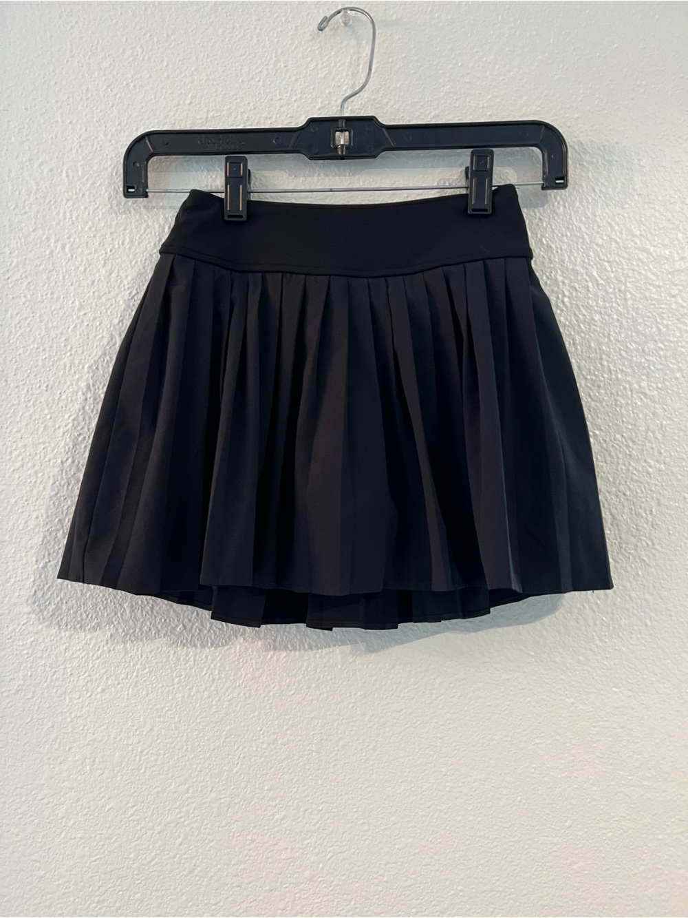 abercrombie kids Black Pleated Skirt with Stretch Waistband